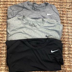 3 pack Nike Dry fit size Med T-shirts